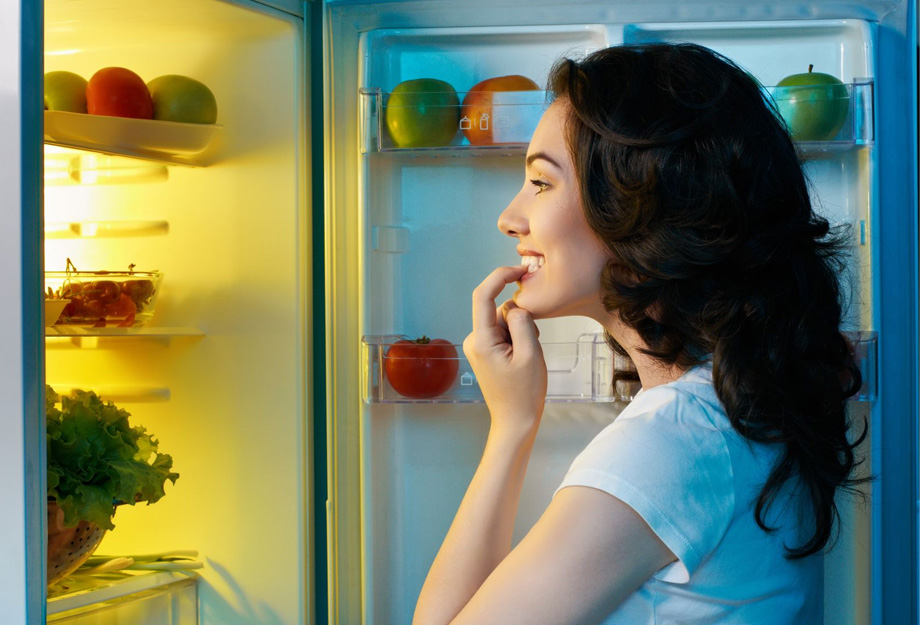 Entérate hasta qué hora puedes comer de noche