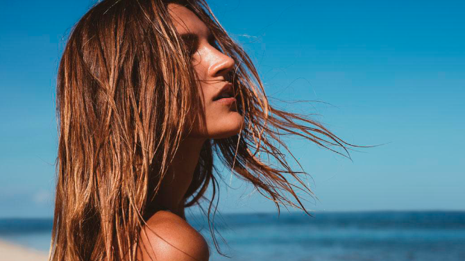 Copia Estos Peinados Ideales Para Ir A La Playa Y A La Piscina