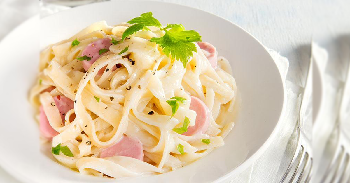 Cocina rápido y fácil estos deliciosos tallarines a lo Alfredo