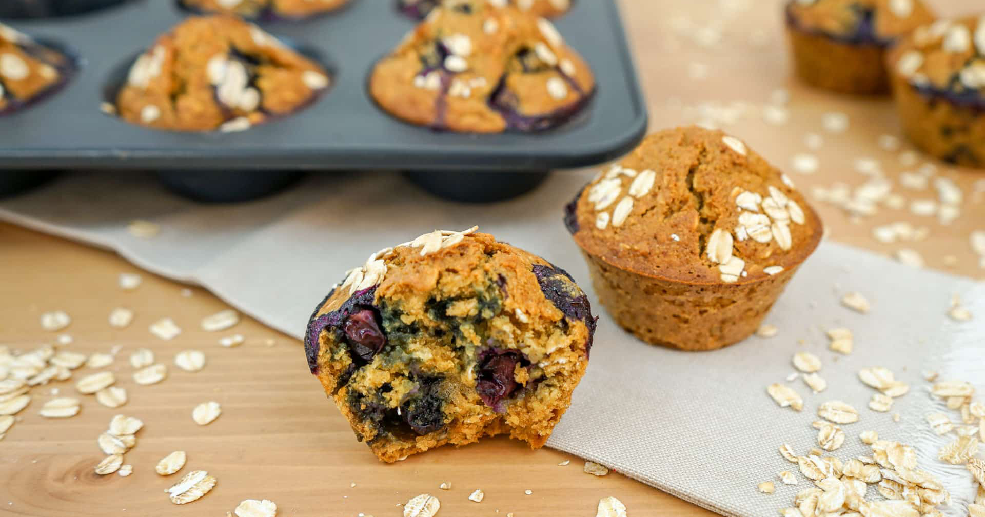 Muffins de arándanos y avena, una opción saludable para disfrutar en verano