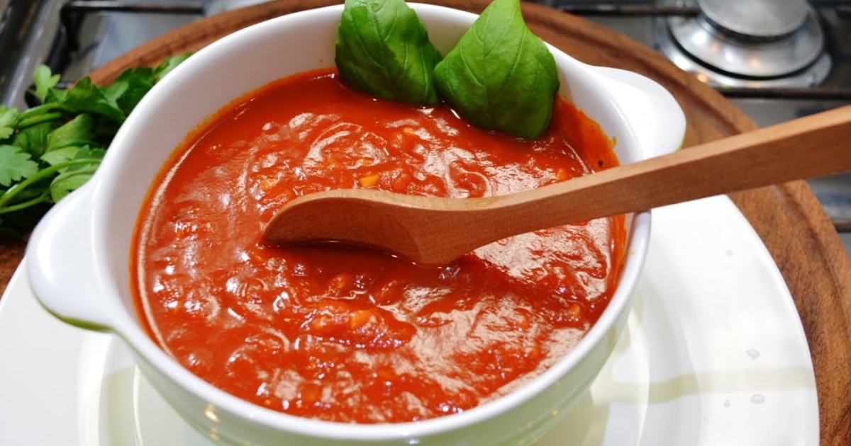 Cómo hacer salsa de tomate casera para pizza o pastas? [VIDEO]