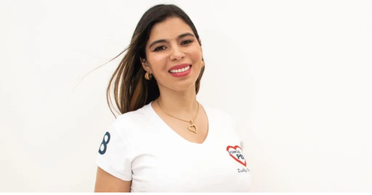 Zully Pinchi Acapara Miradas Por El Look De Office Que Mantiene Al 