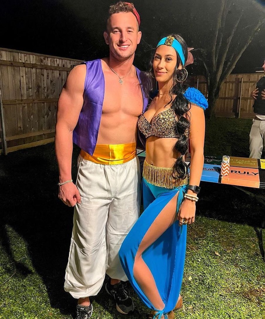 Disfraces para parejas Halloween: Aladino y Jazmine