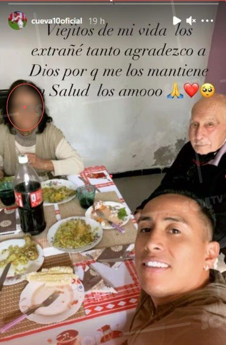 Christian Cueva siempre fue amoroso con sus abuelos.